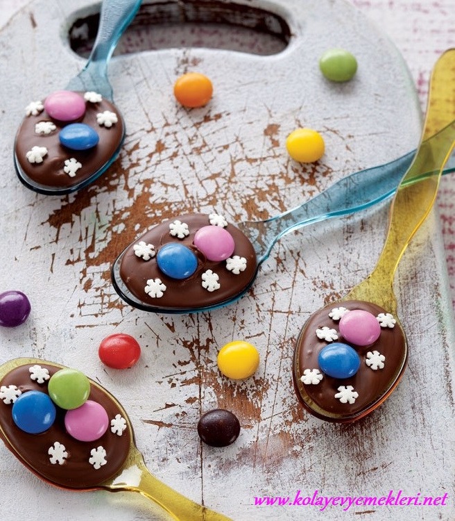 Çocuklar İçin Kaşıkta Çikolata Tarifi, pratik kolay resimli oktay usta